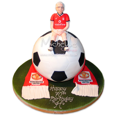 "Manchester United" Base:16"round, serve 30 people. Tennis Cake